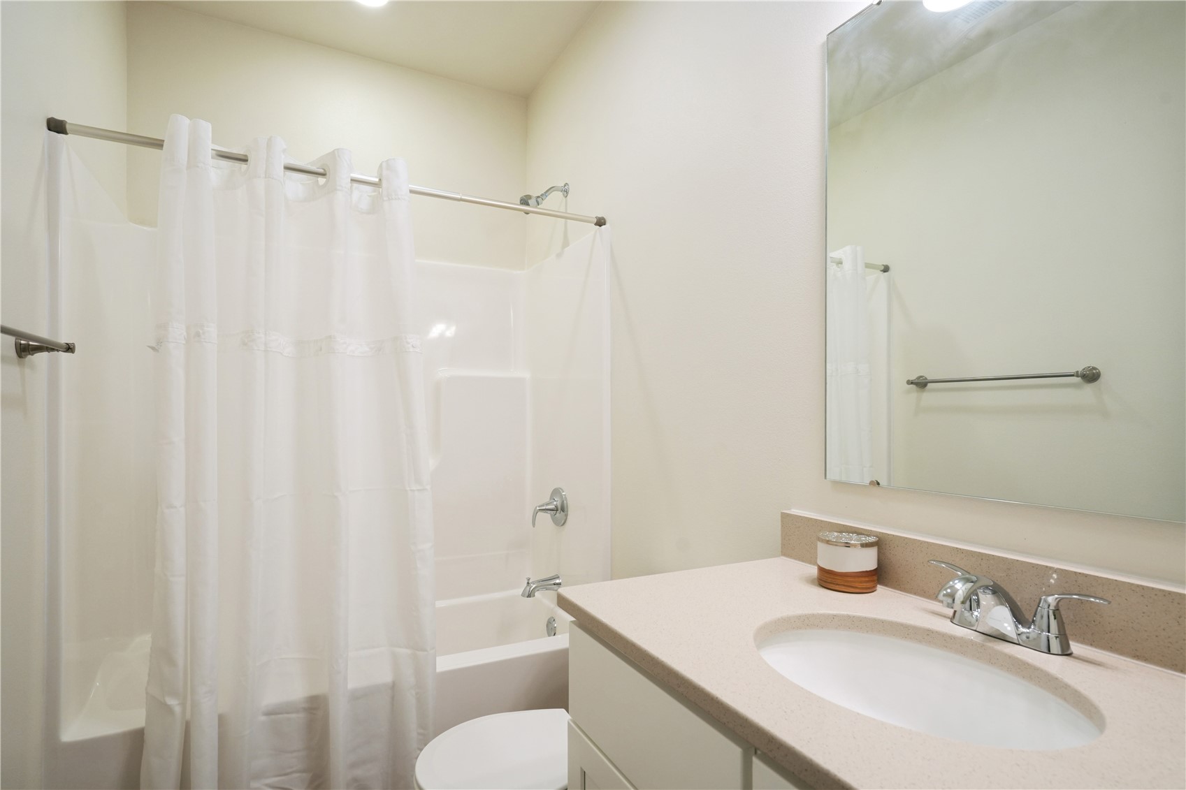 7104 Waterview Drive Cedar Rapids IA 52404
