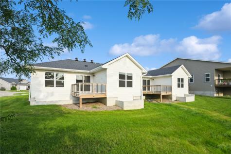 7104 Waterview Drive Cedar Rapids IA 52404