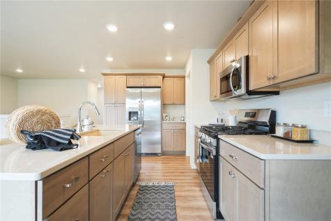 7104 Waterview Drive Cedar Rapids IA 52404