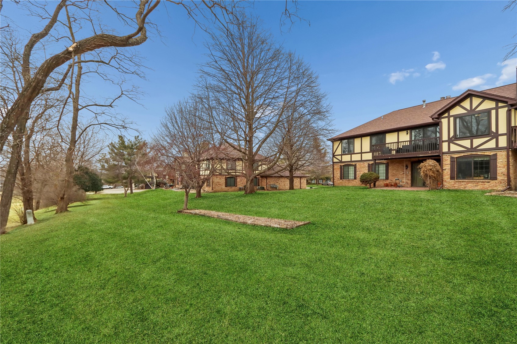 1512 1st Avenue Coralville IA 52241