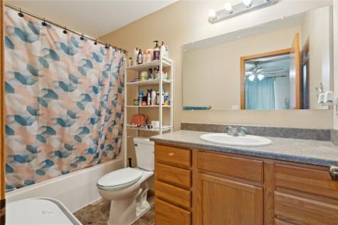 1438 Kodiak Court Coralville IA 52241