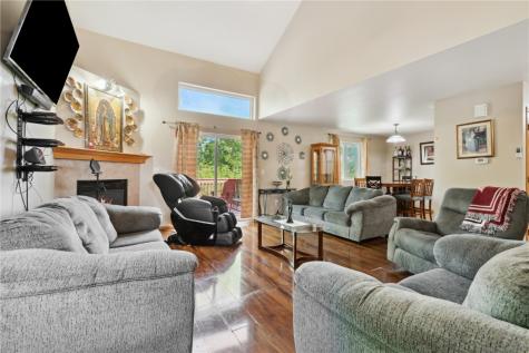 1438 Kodiak Court Coralville IA 52241