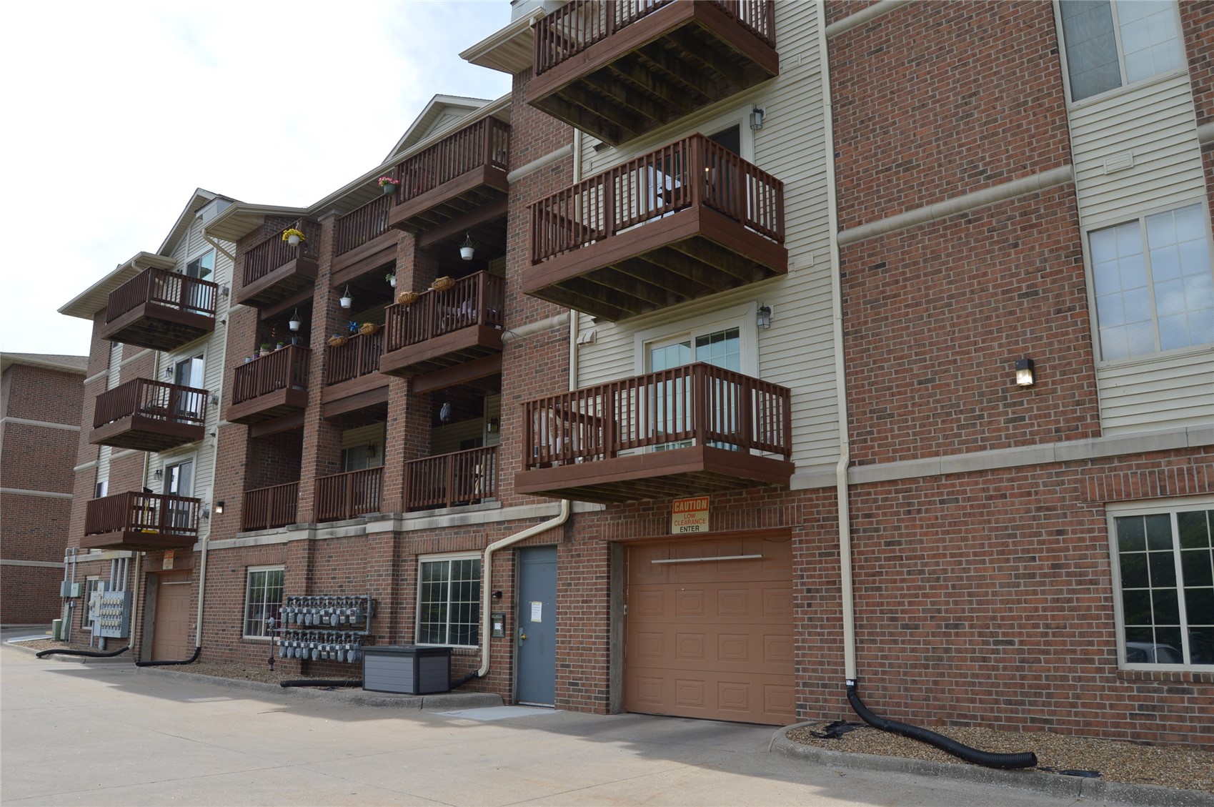 454 West Side Drive Iowa City IA 52245