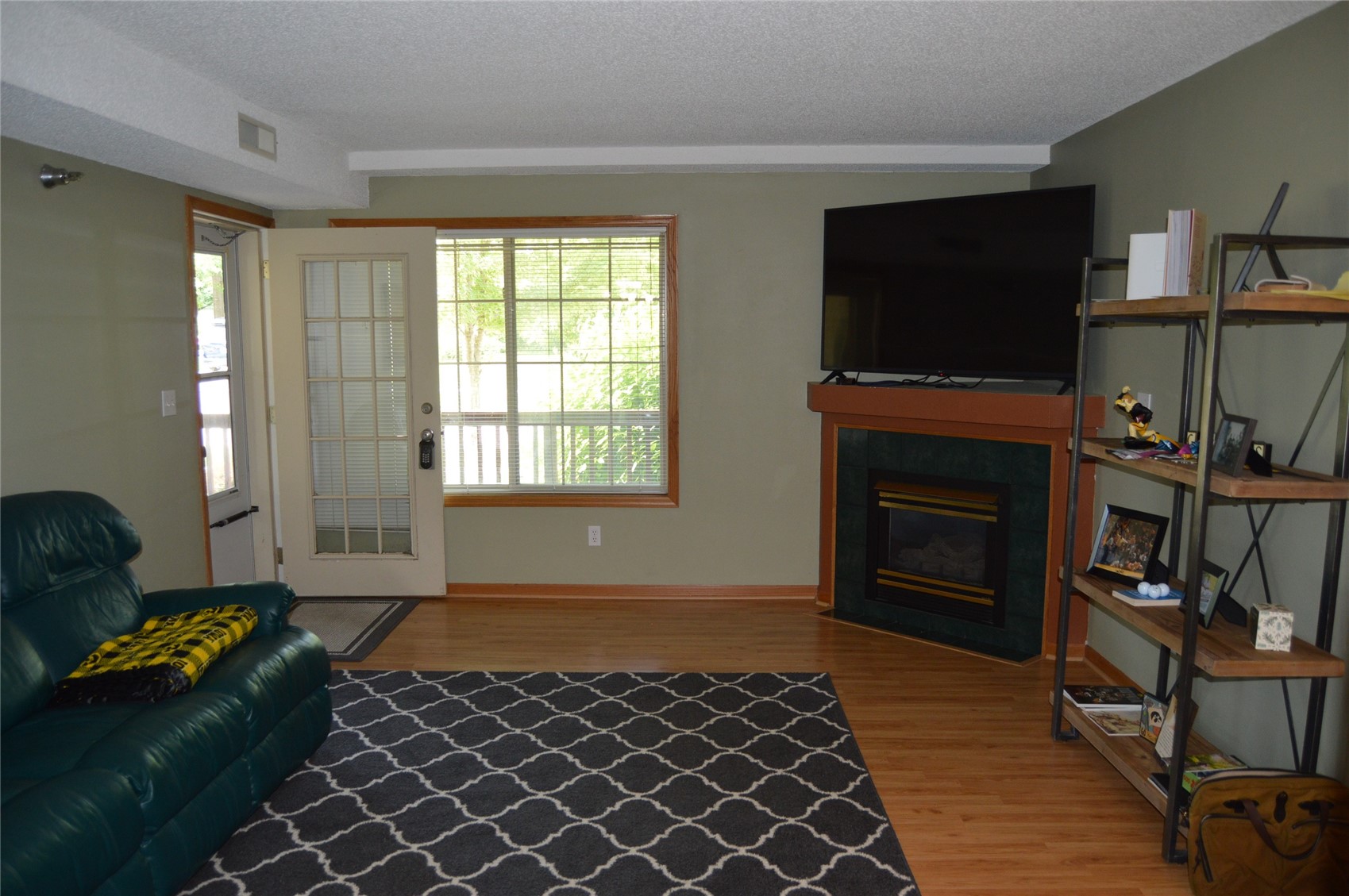 454 West Side Drive Iowa City IA 52245