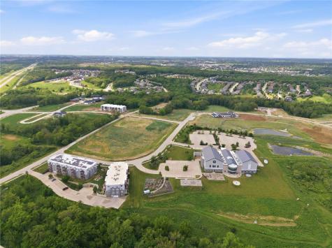 4428 Deer Creek Road Iowa City IA 52246