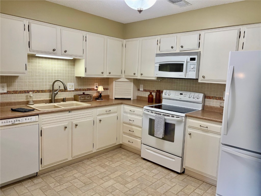 100 Thompson Drive SE Cedar Rapids IA 52403