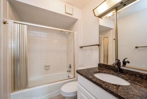 809 Kerry Lane SE Cedar Rapids IA 52403