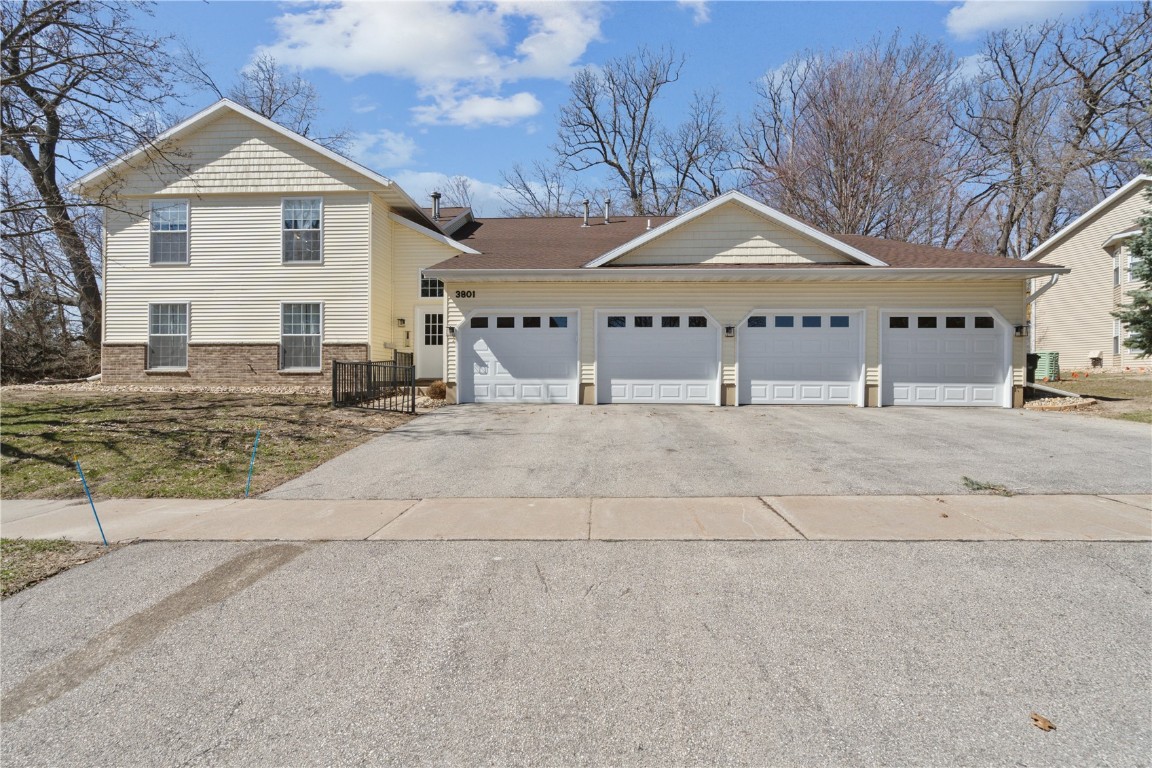 3801 Lexington Drive NE Cedar Rapids IA 52402