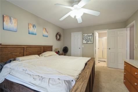 3801 Lexington Drive NE Cedar Rapids IA 52402