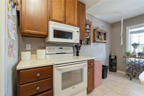 3801 Lexington Drive NE Cedar Rapids IA 52402