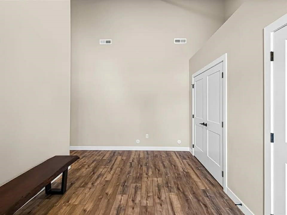 407 E Main Street Solon IA 52333