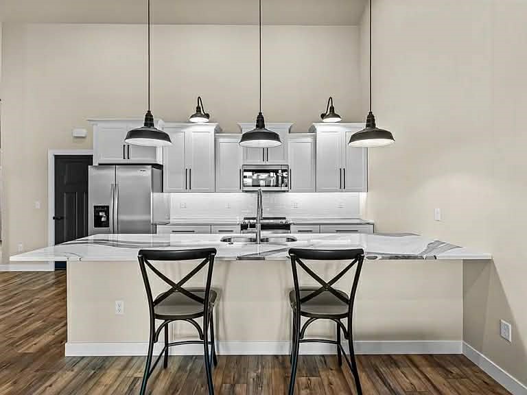 407 E Main Street Solon IA 52333