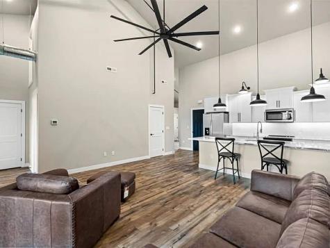 407 E Main Street Solon IA 52333