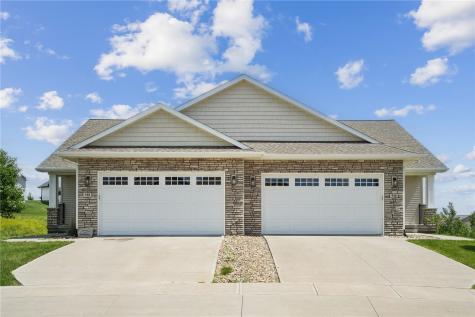 916 Summit Court Tiffin IA 52340