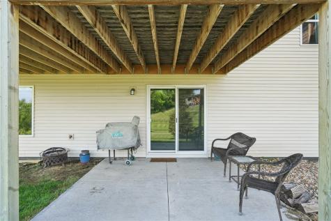 916 Summit Court Tiffin IA 52340