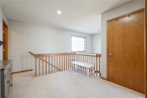 3748 Stoneview Circle SW Cedar Rapids IA 52404