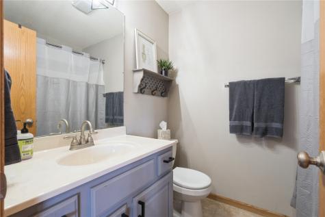 3748 Stoneview Circle SW Cedar Rapids IA 52404