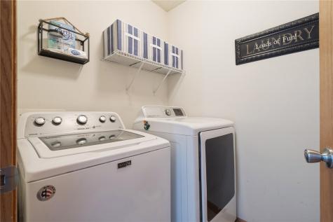 3748 Stoneview Circle SW Cedar Rapids IA 52404