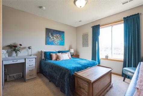 3748 Stoneview Circle SW Cedar Rapids IA 52404