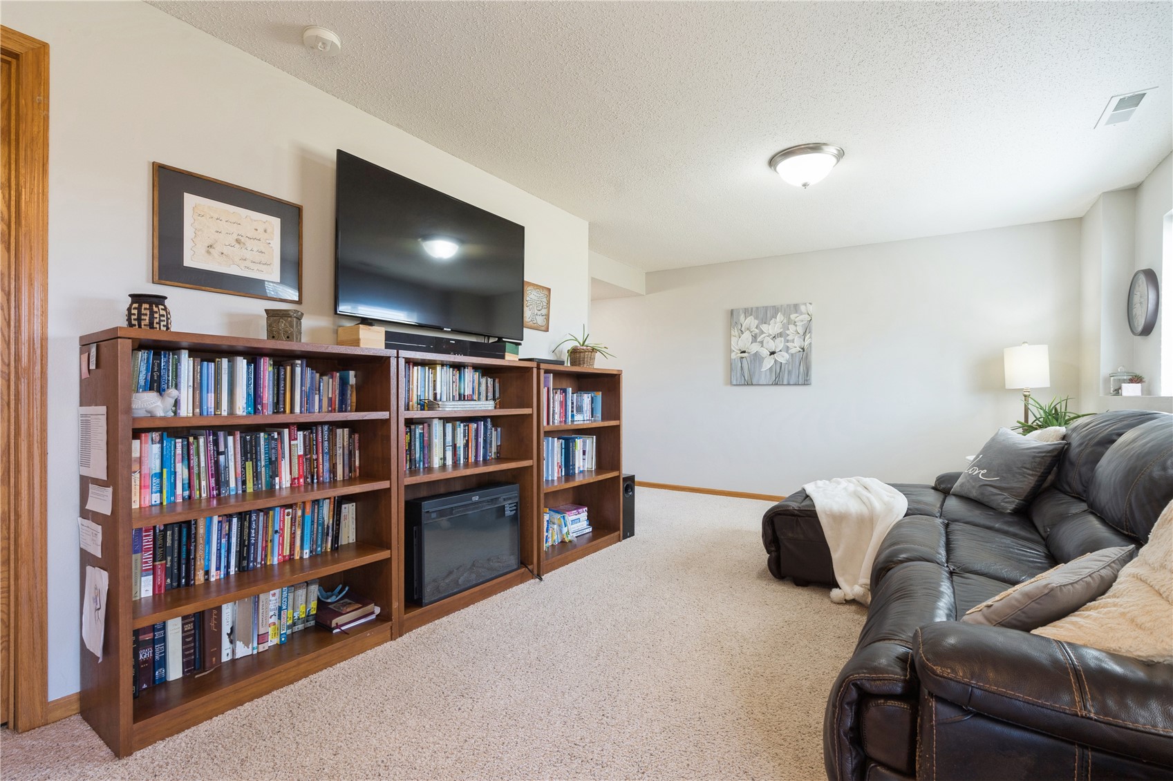 3748 Stoneview Circle SW Cedar Rapids IA 52404