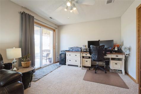 3748 Stoneview Circle SW Cedar Rapids IA 52404