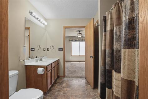 4437 Hastings Drive Marion IA 52302