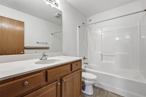 2346 49th Street Court Marion IA 52302