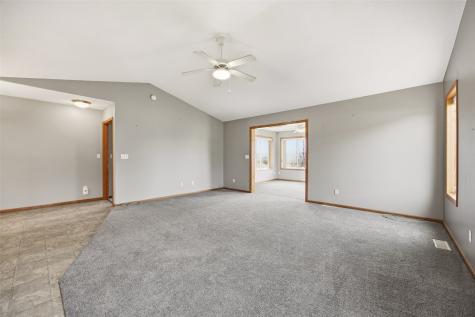 2346 49th Street Court Marion IA 52302