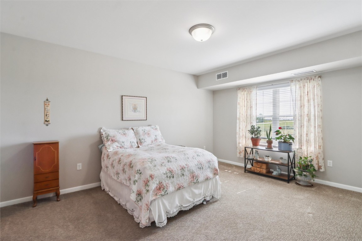 3550 Stone Creek Circle SW Cedar Rapids IA 52404