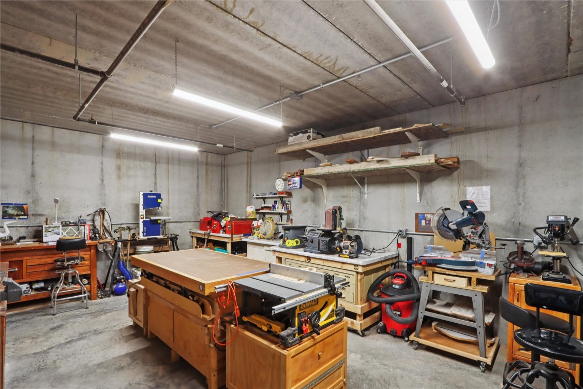 3550 Stone Creek Circle SW Cedar Rapids IA 52404