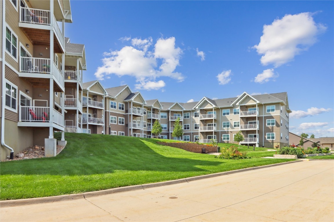 3550 Stone Creek Circle SW Cedar Rapids IA 52404