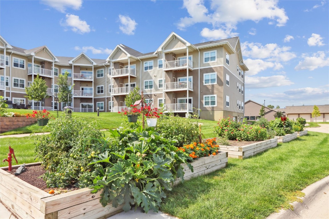 3550 Stone Creek Circle SW Cedar Rapids IA 52404