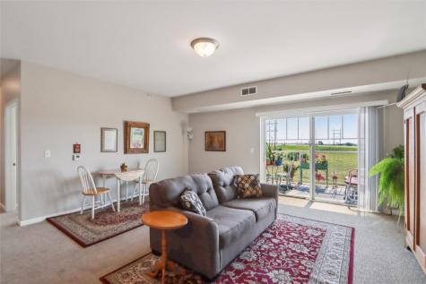 3550 Stone Creek Circle SW Cedar Rapids IA 52404