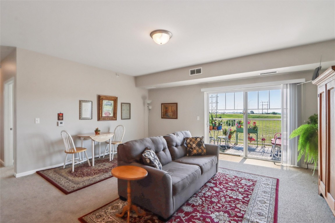 3550 Stone Creek Circle SW Cedar Rapids IA 52404