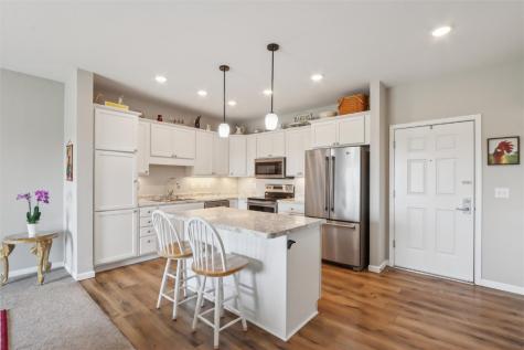 3550 Stone Creek Circle SW Cedar Rapids IA 52404