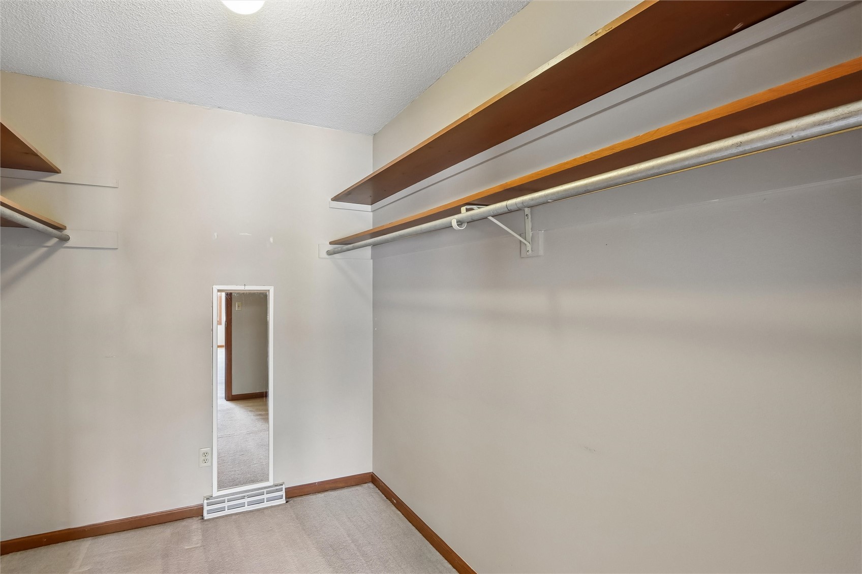 1716 Pikes Peak Court NE Cedar Rapids IA 52402