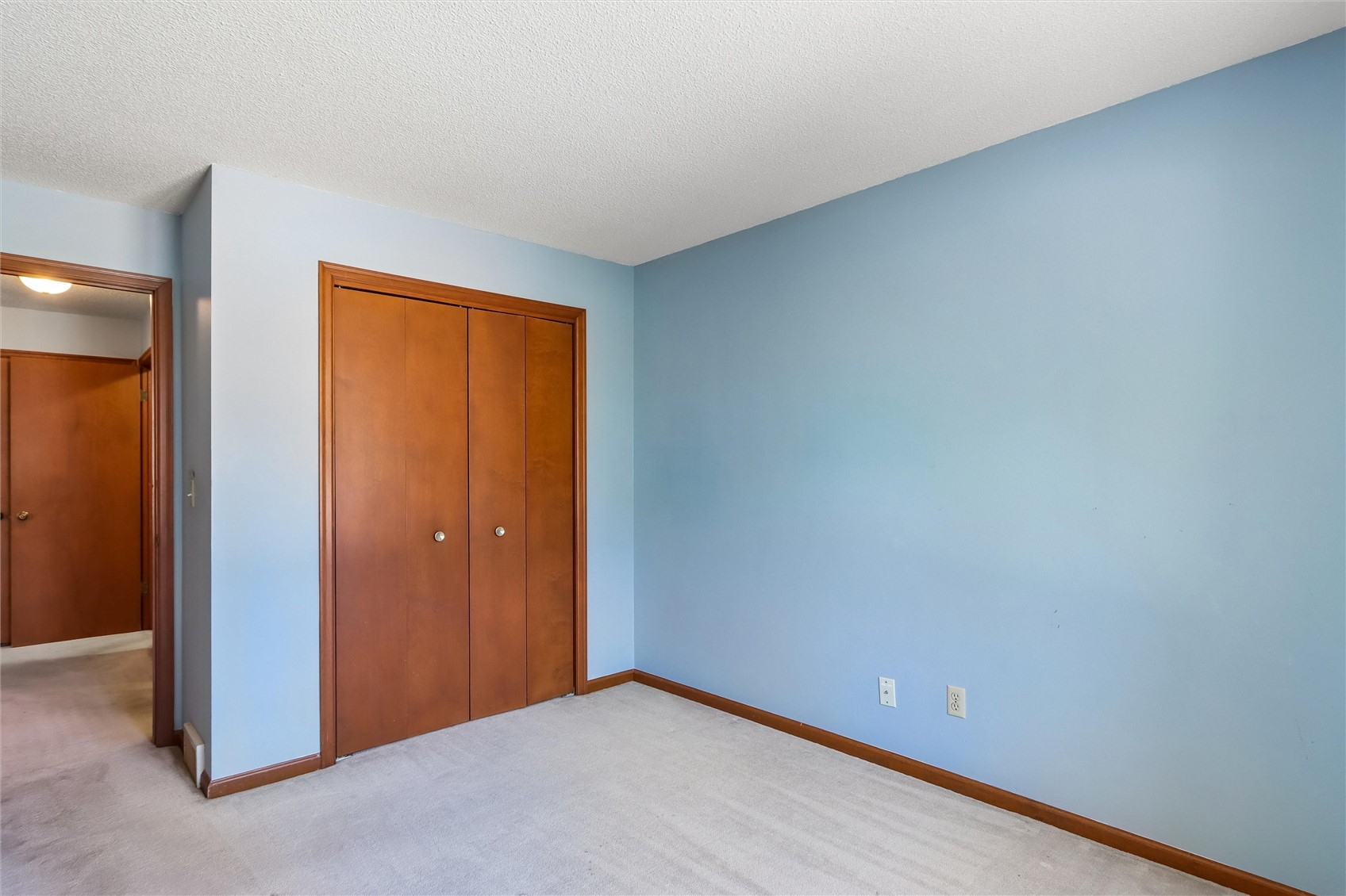 1716 Pikes Peak Court NE Cedar Rapids IA 52402