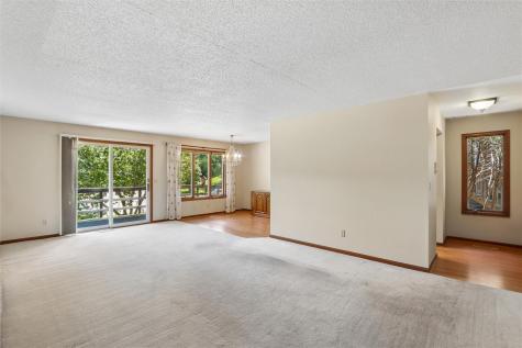1716 Pikes Peak Court NE Cedar Rapids IA 52402