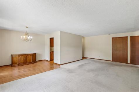 1716 Pikes Peak Court NE Cedar Rapids IA 52402