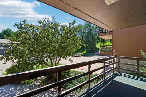 1716 Pikes Peak Court NE Cedar Rapids IA 52402