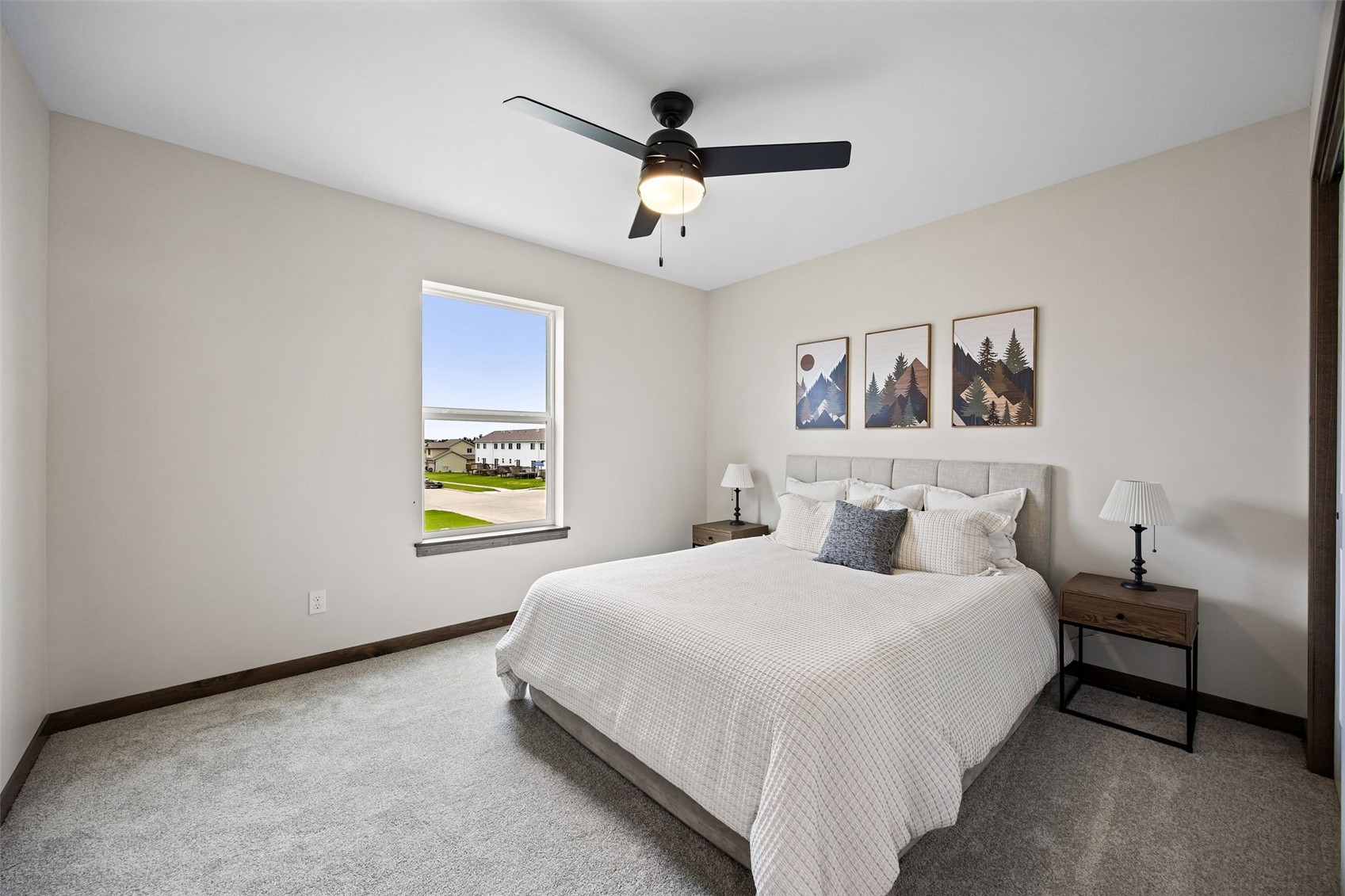 160 Bethany Loop SW Cedar Rapids IA 52404