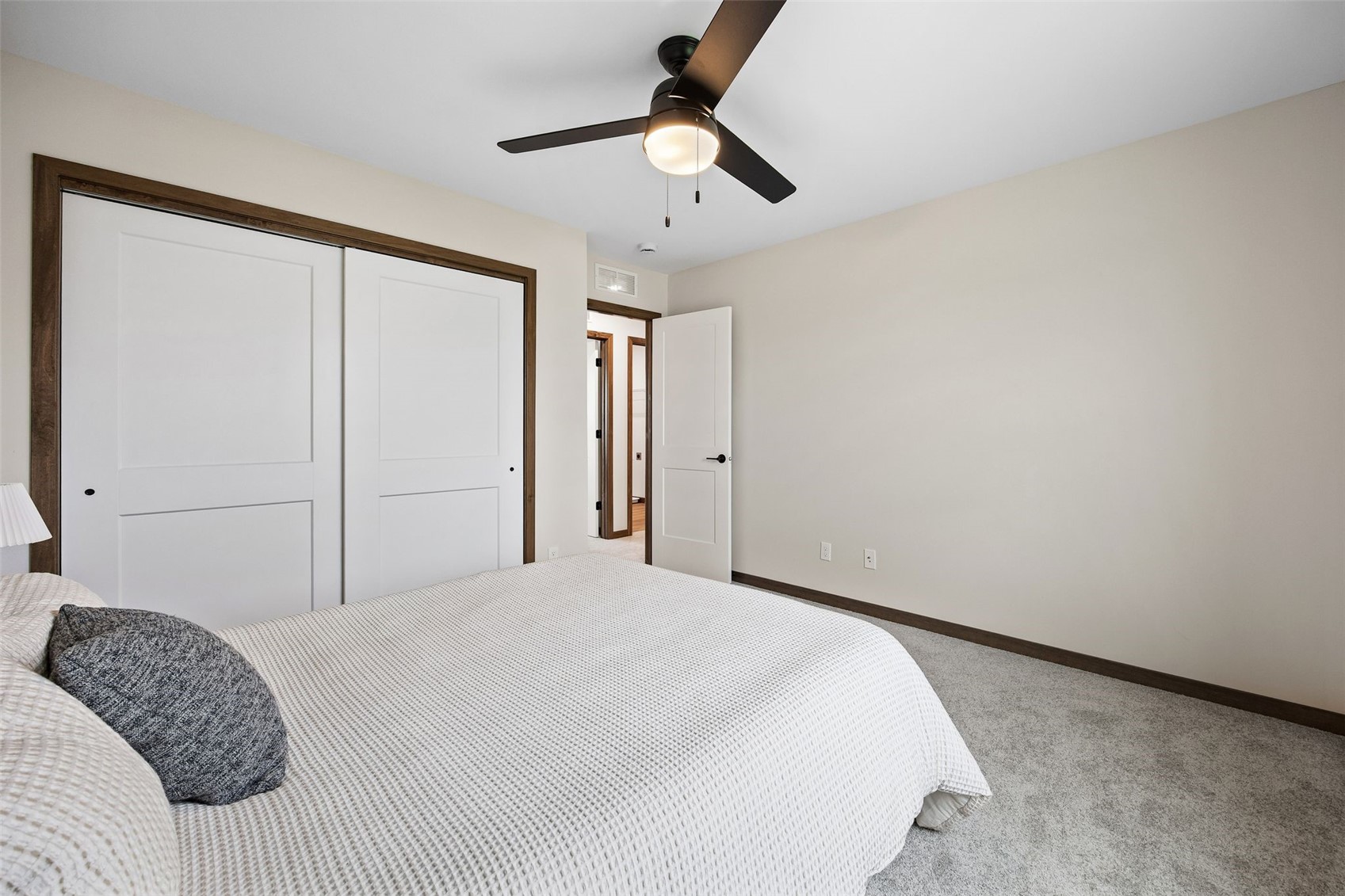 160 Bethany Loop SW Cedar Rapids IA 52404