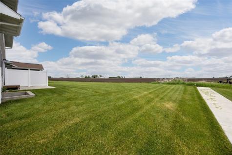 2411 Bluegrass Street Marion IA 52302