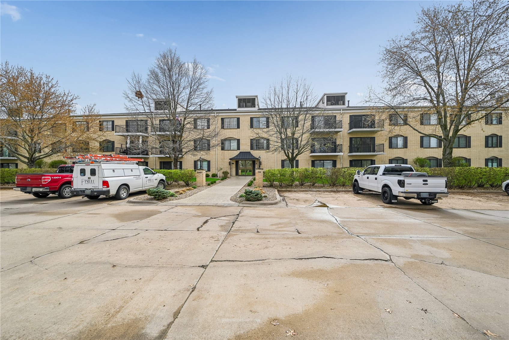 150 Thompson Drive SE Cedar Rapids IA 52403