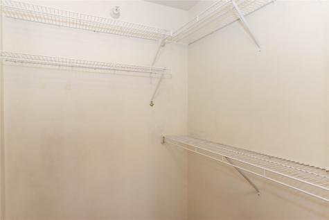 408 West Side Drive Iowa City IA 52246