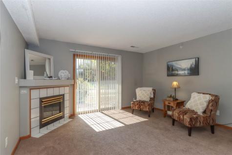 408 West Side Drive Iowa City IA 52246