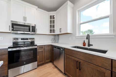 5638 Meadow Grass Circle SE Cedar Rapids IA 52403