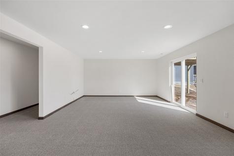 5638 Meadow Grass Circle SE Cedar Rapids IA 52403
