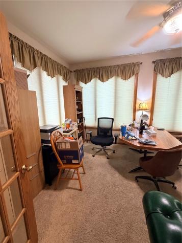 633 Tiffany Drive NE Cedar Rapids IA 52402