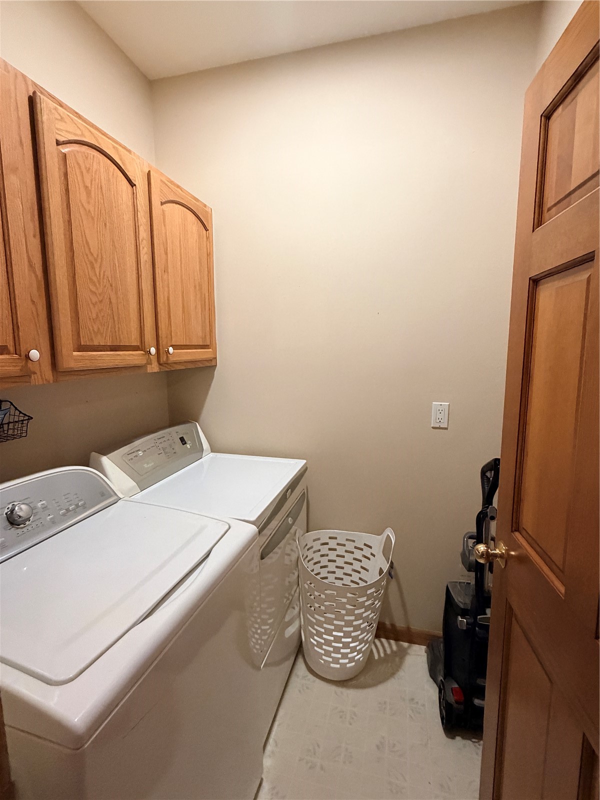 633 Tiffany Drive NE Cedar Rapids IA 52402